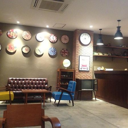 Dfeel House Hostel Patong Exterior photo
