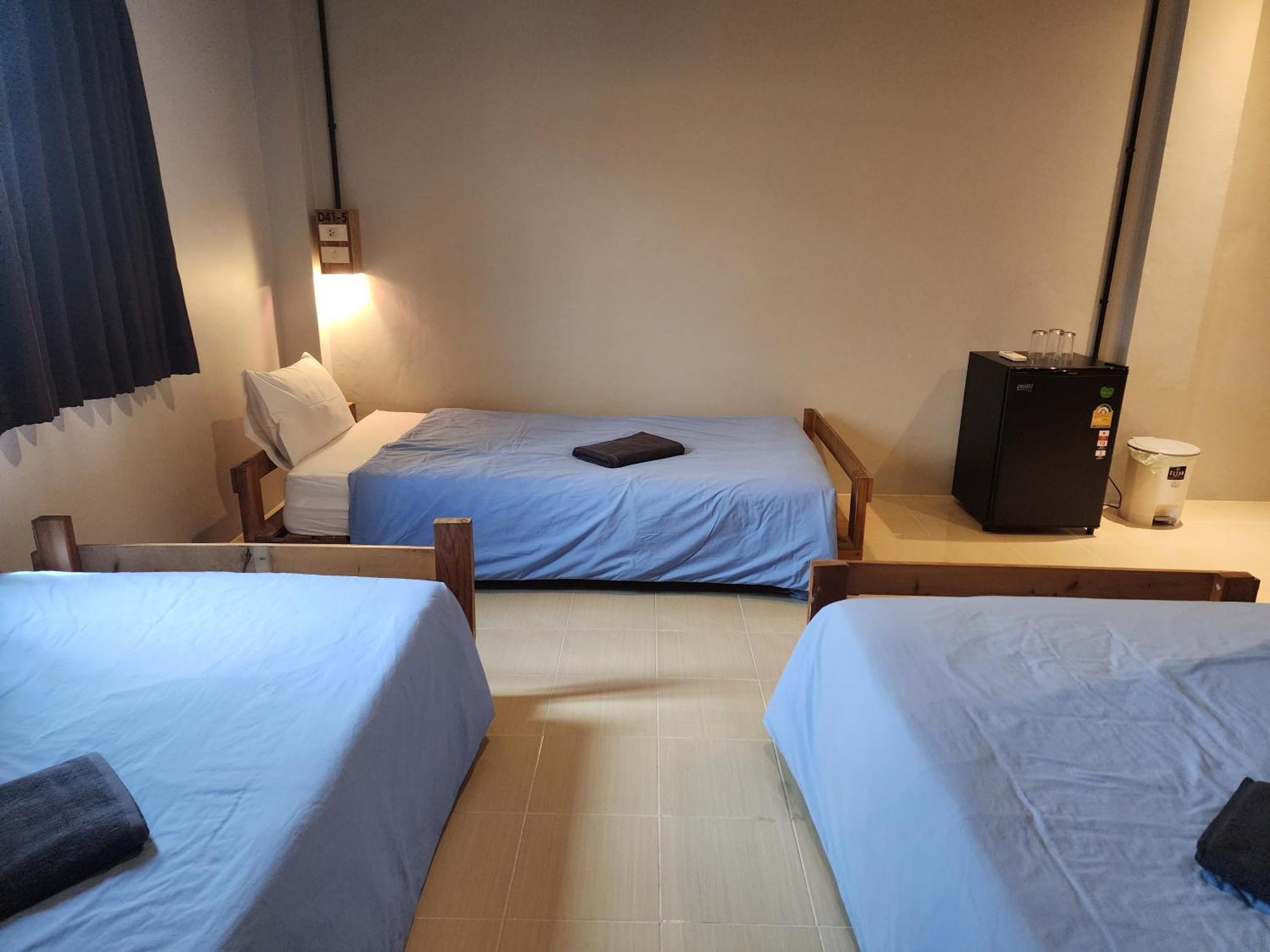 Dfeel House Hostel Patong Room photo