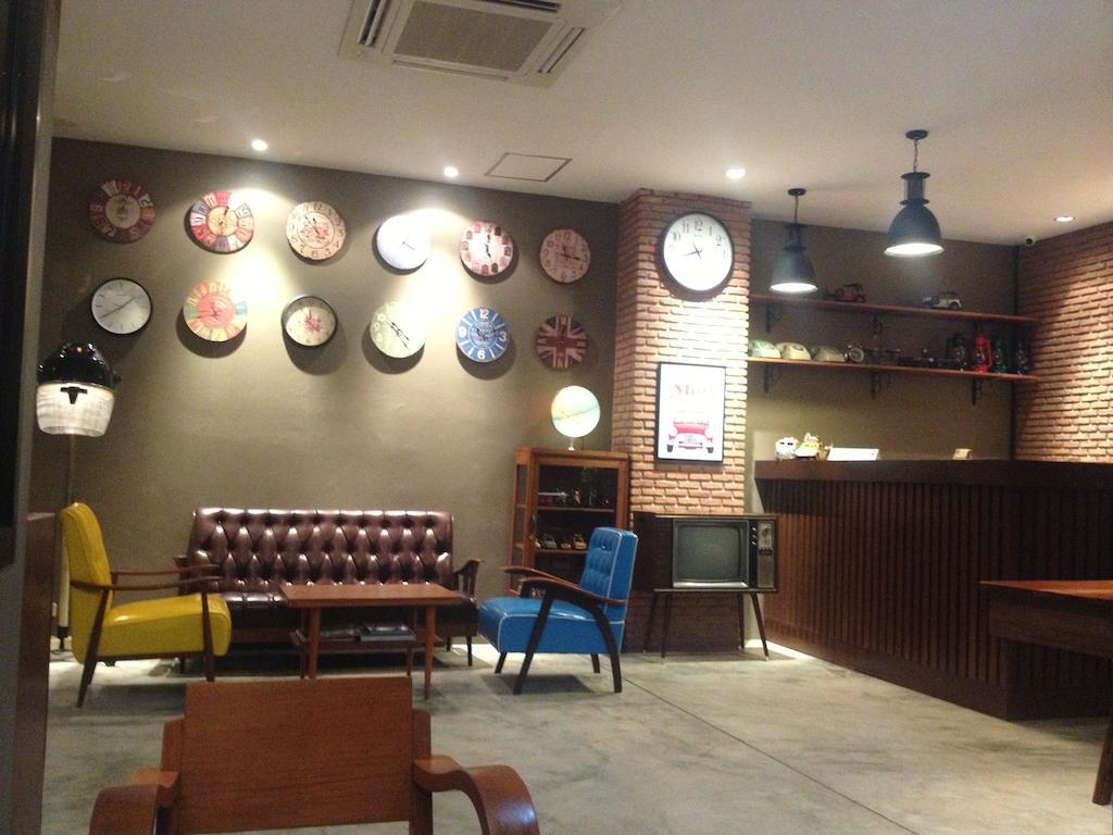 Dfeel House Hostel Patong Exterior photo