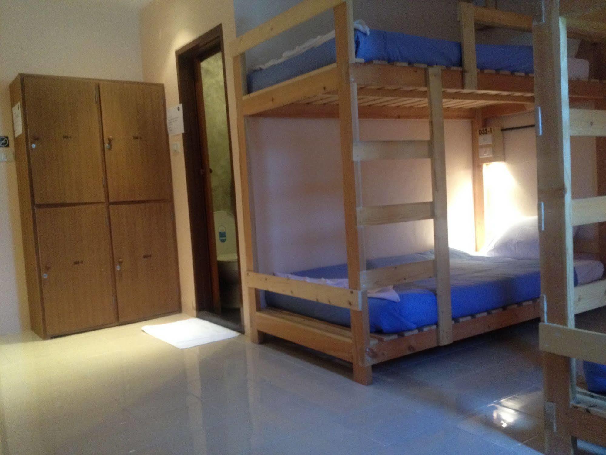 Dfeel House Hostel Patong Exterior photo